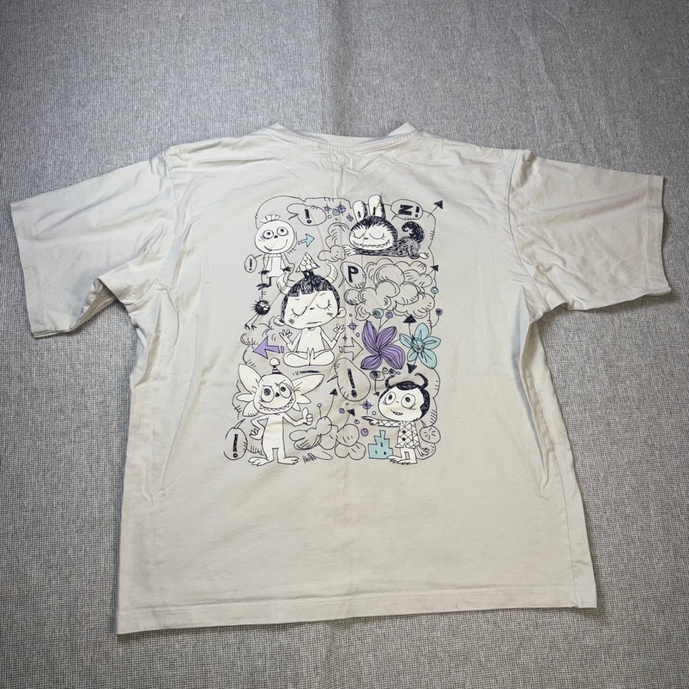 Uniqlo UT x KAWS Tokyo First Youth XL T-Shirt Off White Graphic Tee